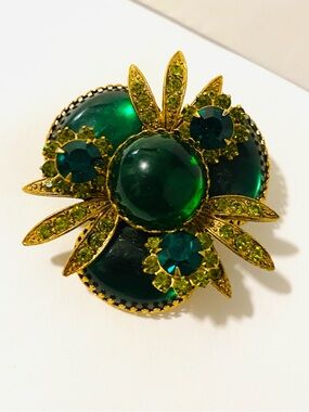 Vintage 50s Green Gripoix Rhinestone Brooch Pin Gorgeous